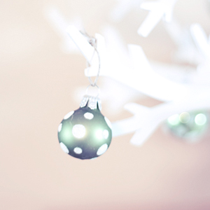 Happy Christmas and Merry New Year! + a little Giveaway to start the New Year right